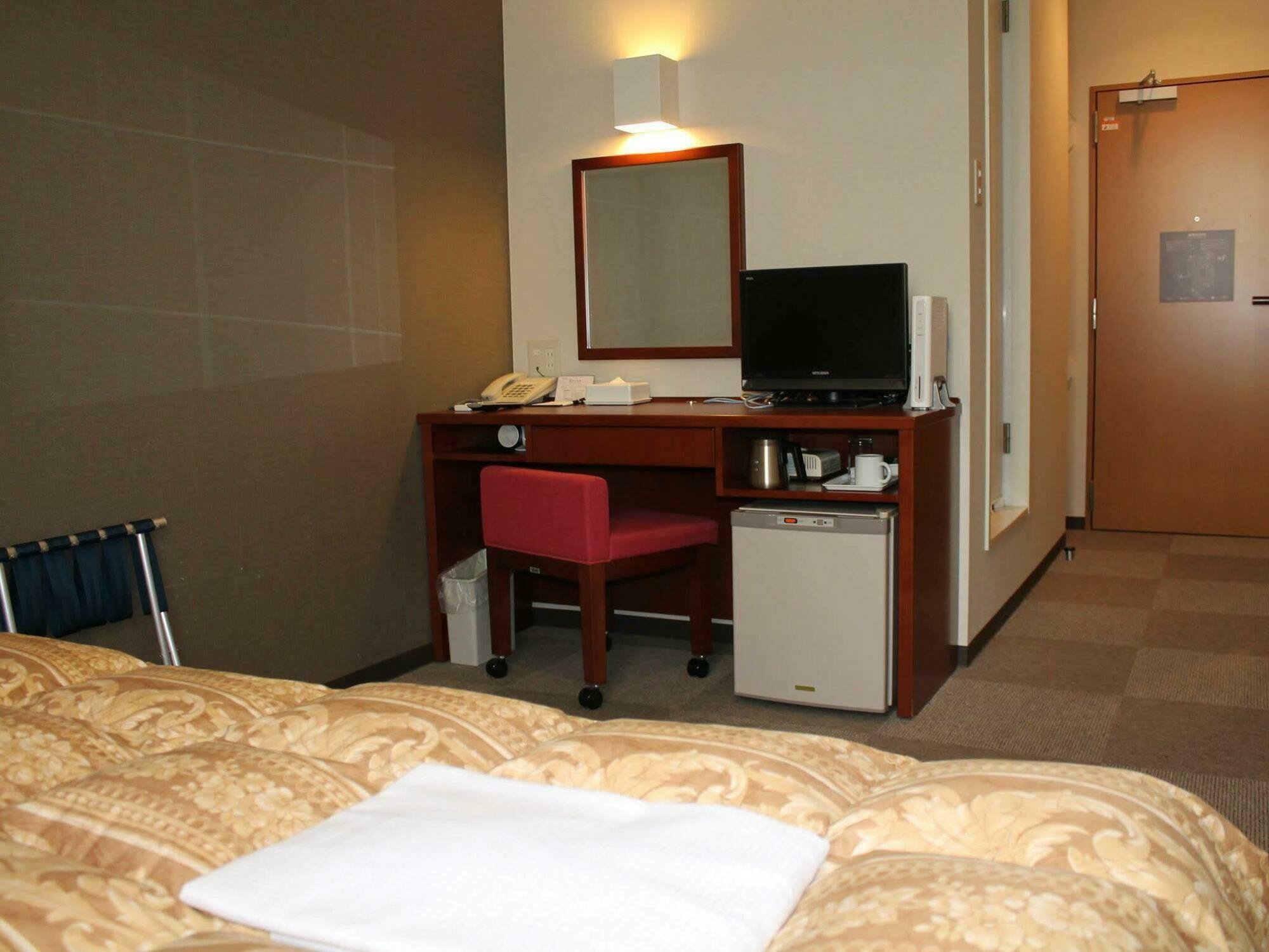 Hotel Livemax Budget Hamamatsu-Ekimae Buitenkant foto